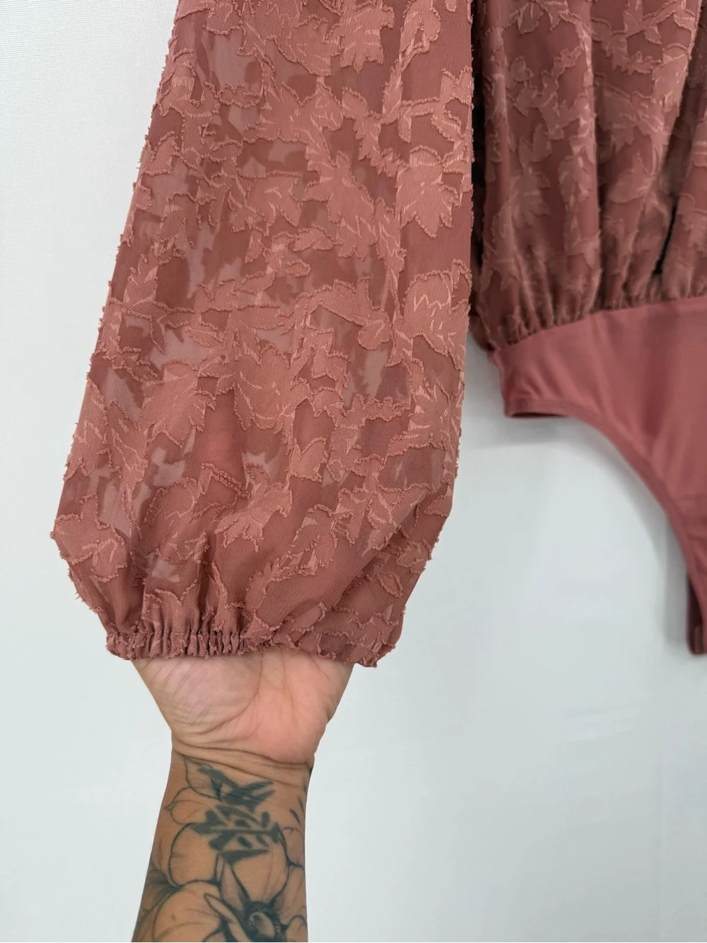 Lulu's Floral Lace Sheer Bodysuit Dusty Rose Pink Long Sleeve Puff Size S